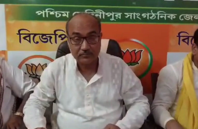 বিজেপির দুই প্রার্থীকে অপহরণের অভিযোগ তৃনমূলের বিরুদ্ধে।