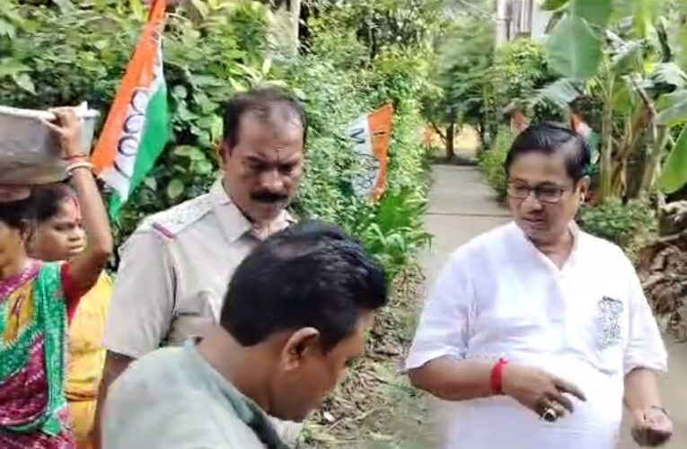 পঞ্চায়েত ভোটের আগে হাওড়ায় তৃণমূলের মহিলা কর্মীর বাড়িতে আগুন লাগানোর অভিযোগ। উত্তেজনা ডোমজুড়ে।