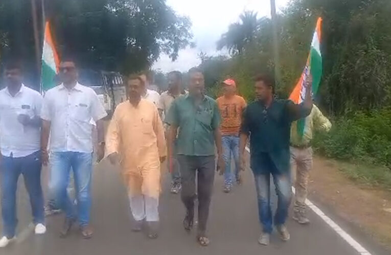 ADM-LR দপ্তরে বিক্ষোভ ও স্মারকলিপি প্রদান।