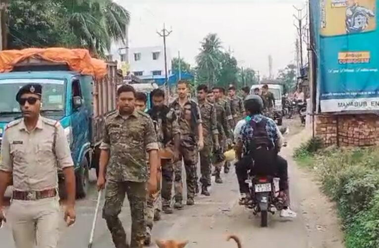 হাওড়ার বাগনানে পুলিশের রুটমার্চ।