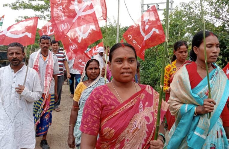 শেষ দিনের প্রচারে সিপি আই এম এর মিছিল রানীবাঁধে।