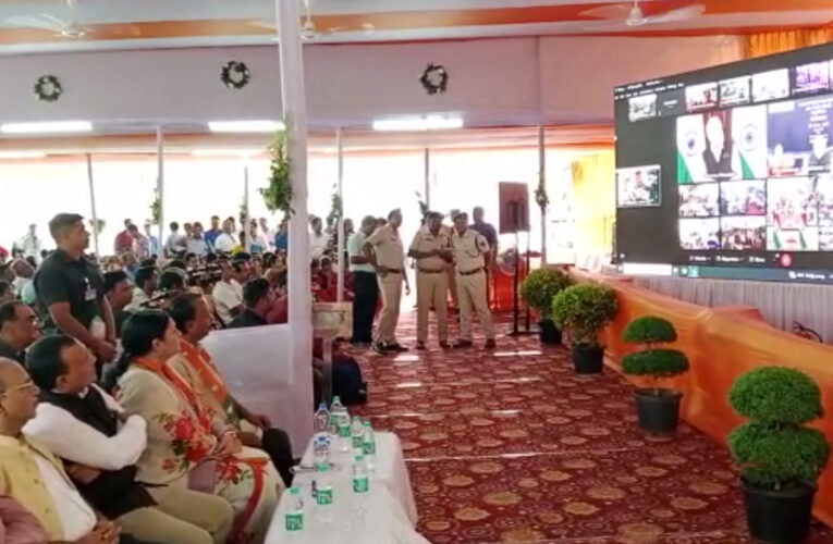 আসানসোল ডিভিশনের পাঁচটি স্টেশণের নবরুপায়নের ভিত্তিপ্রস্তর স্থাপন।