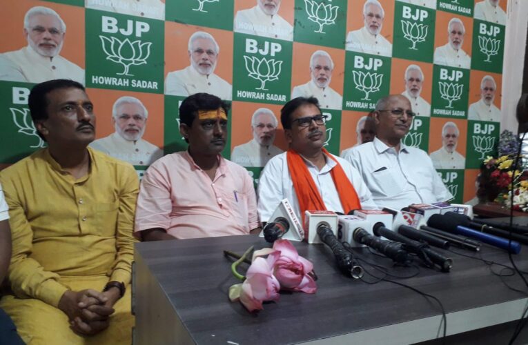 দায়িত্বভার নিয়েই হাওড়া সদর বিজেপির নতুন সভাপতির সাংবাদিক বৈঠক।