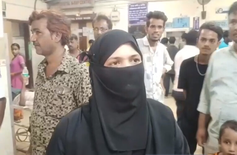 হাওড়া জেলা হাসপাতাল থেকে শিশু চুরির অভিযোগ ঘিরে চাঞ্চল্য।