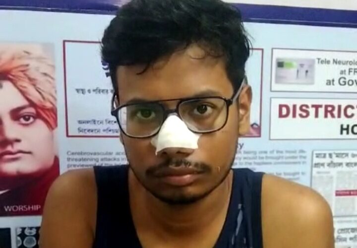 চিনা মাঞ্জায় জখম হাওড়ার যুবক।