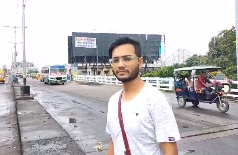 পুজোর মুখে হাওড়ায় পথচারী যুবকের মোবাইল ছিনিয়ে নিয়ে পালালো বাইকে চেপে আসা তিন দুষ্কৃতি।