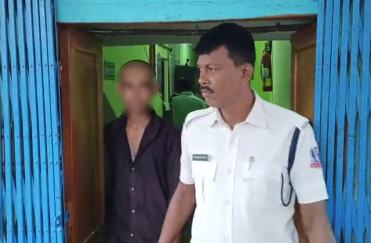 নেশা করার টাকা না পেয়ে মাকে খুনের চেষ্টা। গ্রেফতার ছেলে।