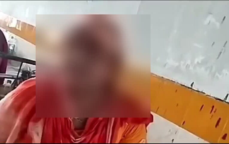 ‘সালিশি’ বসিয়ে মহিলার চুল কাটার অভিযোগ। ধৃত ২, চাঞ্চল্য।