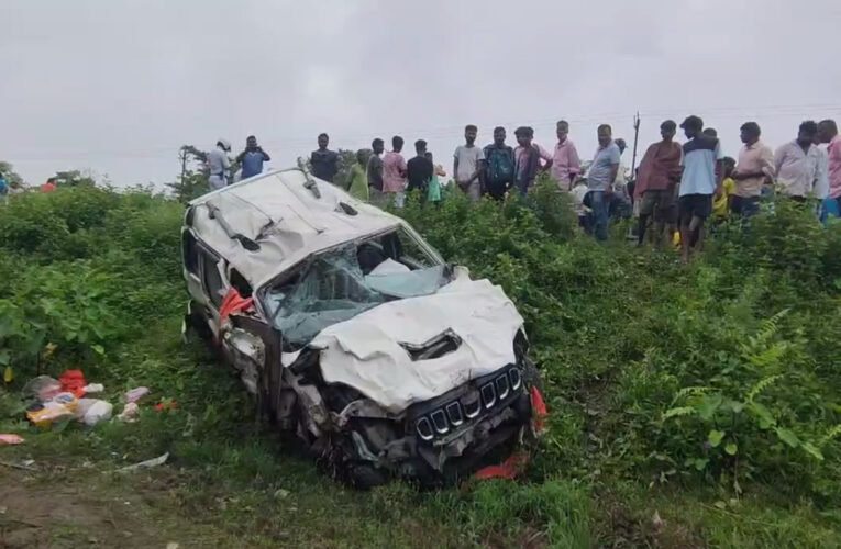 সাত সকালে মর্মান্তিক পথ দুর্ঘটনা! মৃত এক, যখন (৯) নয়।