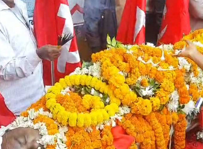 না ফেরার দেশে উপেন কিস্কু!